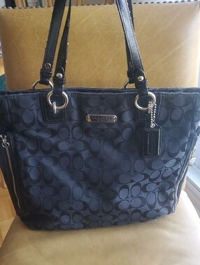 Coach Signature Vintage Tote Shoulder Bag